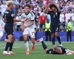 Charles de Ketelaere melakukan selebrasi setelah membobo gawang Amerika Serikat pada Selasa (7/7/2026). (AFP)