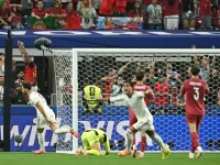 Pemain Spanyol merayakan gol Mikel Merino ke gawang Portugal di babak 16 besar Piala Dunia 2026 di Stadion Dallas, Texas, Amerika Serikat, Selasa (7/7/2026). (AFP)