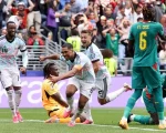 Timnas Belgia bereaksi setelah mencetak gol kedua melawan Senegal di Stadion Seattle pada Kamis (2/7/2026). (AFP)