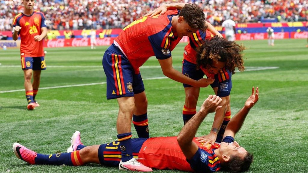 Timnas Spanyol merayakan gol kontra Austria pada Jumat (3/7/2026). (REUTERS)