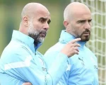 Pep Guardiola (kiri) dan Enzo Maresca (kanan) saat masih bersama-sama di Manchester City. (flashscore)
