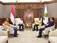 Gubernur Sulsel Temui Menteri ESDM, Bahas Program Listrik Desa dan Kebutuhan BBM Kepulauan
