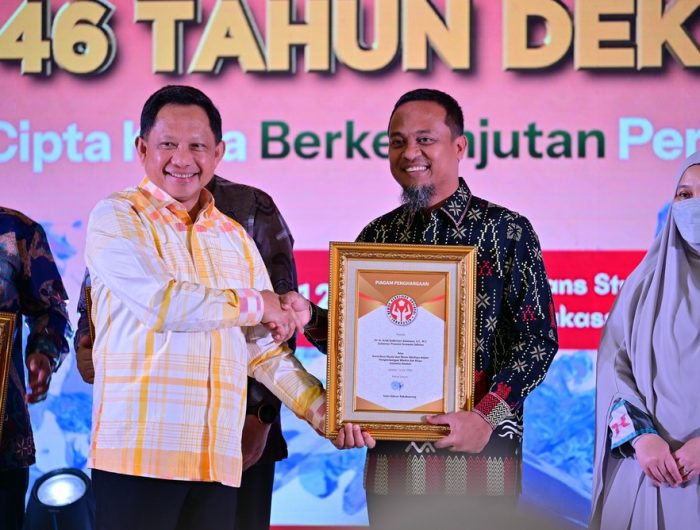 Gubernur Andi Sudirman Sabet Penghargaan Dekranas, Mendagri Puji Tuan Rumah Sulsel