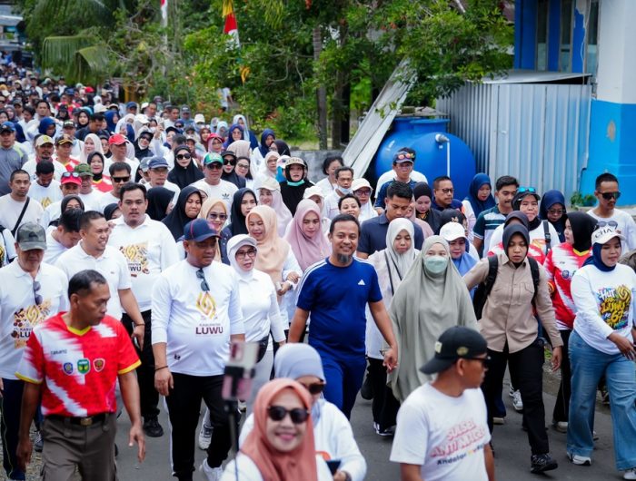 Gubernur Sulsel Jalan Sehat Anti Mager di HUT ke-67 Kabupaten Luwu, Lautan Manusia Tumpah Ruah