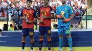 Pau Cubarsi, Rodri, dan Kiper Unai Simon menerima penghargaan individu. (AFP)
