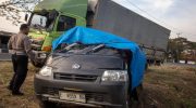 Penampakan pikap (hitam) yang dihantam dua truk (ANTARA)
