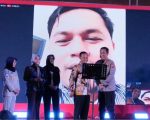 Kejutan Video Call dari Gubernur Andi Sudirman, Warga Taat Pajak yang Dapat Hadiah Umrah
