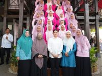 Dampingi Istri Wapres RI, Ketua TP PKK Dorong UMKM Perempuan Pesisir Naik Kelas