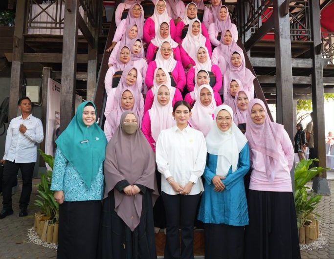 Dampingi Istri Wapres RI, Ketua TP PKK Dorong UMKM Perempuan Pesisir Naik Kelas