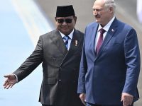 Presiden Prabowo Subianto (kiri) bersama Presiden Belarus Alexandr Lukashenko (kanan) di Istana Merdeka, Jakarta pada Kamis (2/7/2026). (ANTARA)