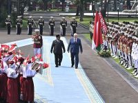 Presiden Prabowo (kiri) dan Presiden Belarus, Lukashenko (kanan). (ANTARA)