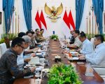 Presiden Prabowo Subianto memimpin rapat bersama jajaran Komite Stabilitas Sistem Keuangan (KSSK) pada Senin, 27 Juli 2026 di Istana Merdeka, Jakarta. (Setpres)
