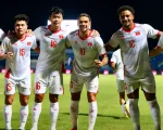 Para punggawa Timnas Vietnam melakukan selebrasi usai menang 7-0 atas Timor Leste pada pertandingan pertama Grup A Piala AFF 2026 di Stadion Chonburi, Thailand, Jumat (24/7/2026). (vff.org.vn)