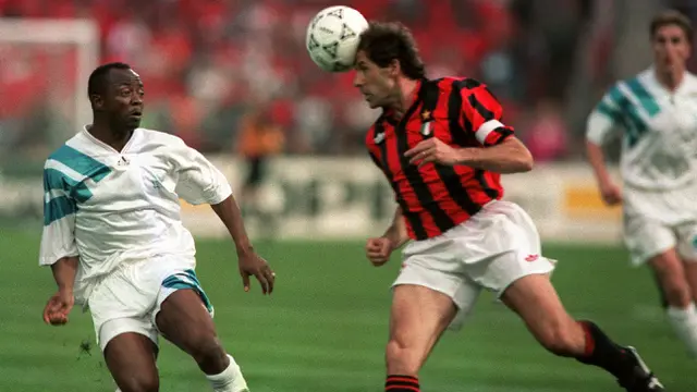 Franco Baresi pada 1989 (kanan) (AFP)