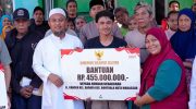 Gubernur Andi Sudirman Serahkan Bantuan dan Semangati Korban Kebakaran di Kandea