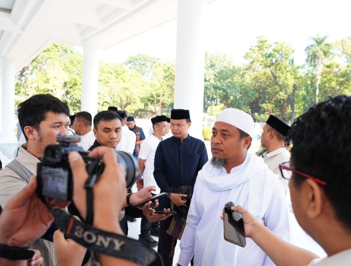 Antrean BBM Mengular dan LPG 3 Kg Langka, Gubernur Sulsel Ambil Langkah Taktis!