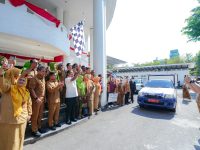 Perkuat Gizi Anak, Gubernur Sulsel Lepas Distribusi Bantuan Susu untuk 24 Kabupaten/Kota