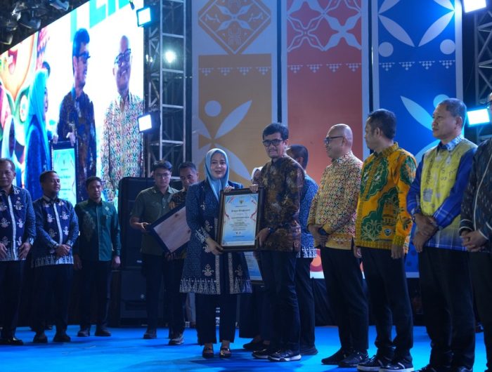 Wagub Fatmawati Dampingi Gubernur dan Menteri Koperasi di Luwu Timur