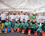 Gubernur Andi Sudirman Dampingi Menko Zulhas Salurkan Alokasi Bantuan Pangan 22,5 Ton Beras di Makassar