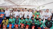 Gubernur Andi Sudirman Dampingi Menko Zulhas Salurkan Alokasi Bantuan Pangan 22,5 Ton Beras di Makassar
